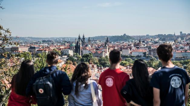 NOVINKA: Zkouška z reálií a češtiny pro občanství ČR ve dvou dnech v Praze i v Brně 